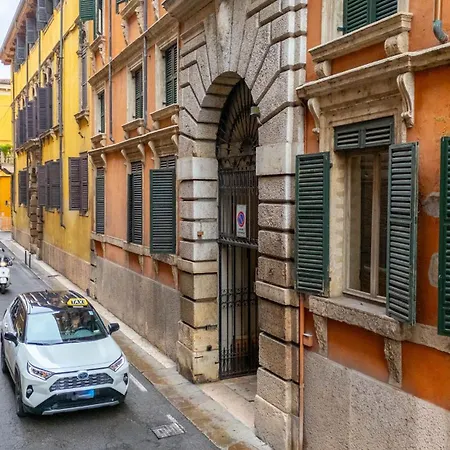 Apartamento Casa Giulia Dietro Porta Borsari *